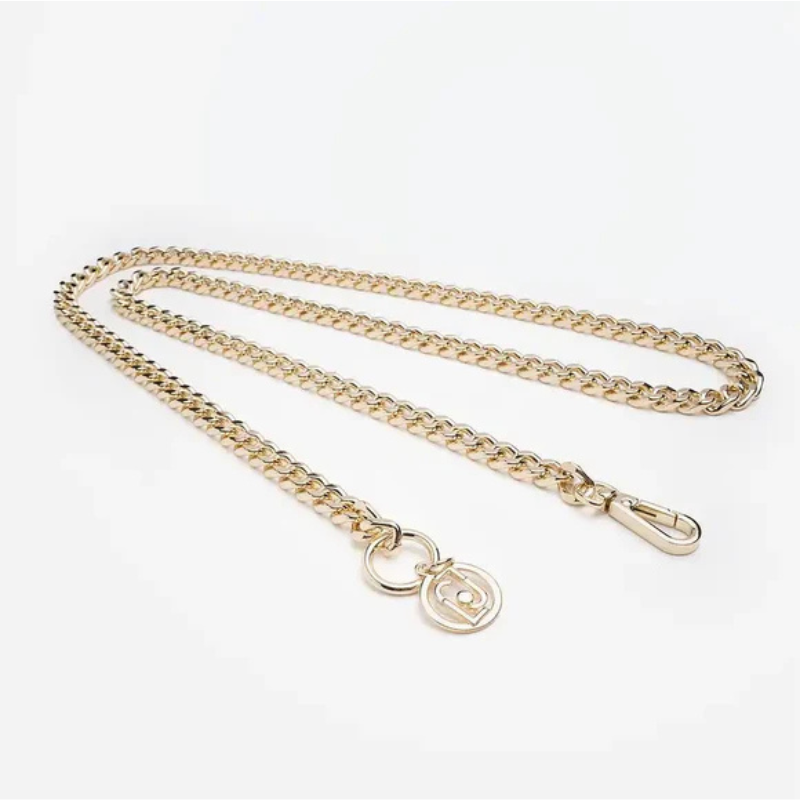 Liu-Jo Guinzaglio con Catena Dorata